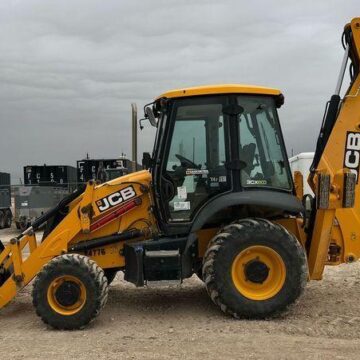 2022 JCB 3CX 15HFCE backhoe