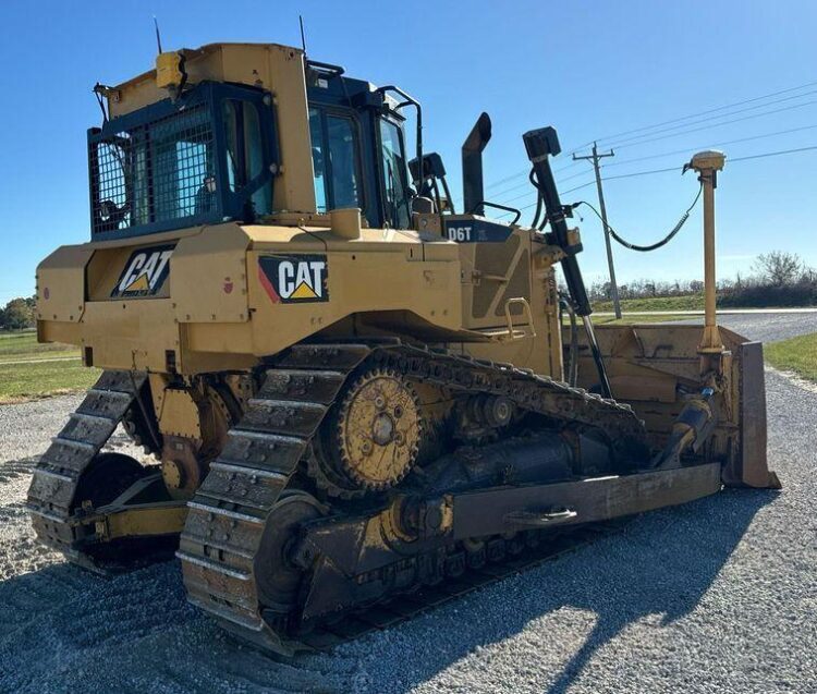 2011 Caterpillar D6T XL dozer - Image 11