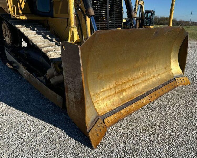 2011 Caterpillar D6T XL dozer - Image 13