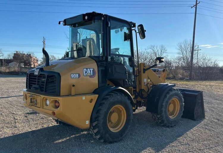 2023 Caterpillar 908 wheel loader - Image 4