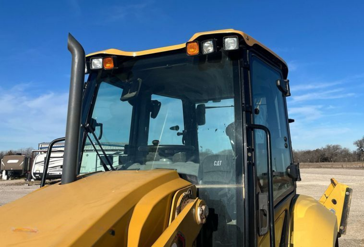 2021 Caterpillar 420ST HRC backhoe - Image 4