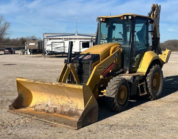 2021 Caterpillar 420ST HRC backhoe - Image 6