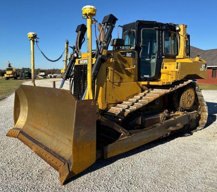 2011 Caterpillar D6T XL dozer - Image 6
