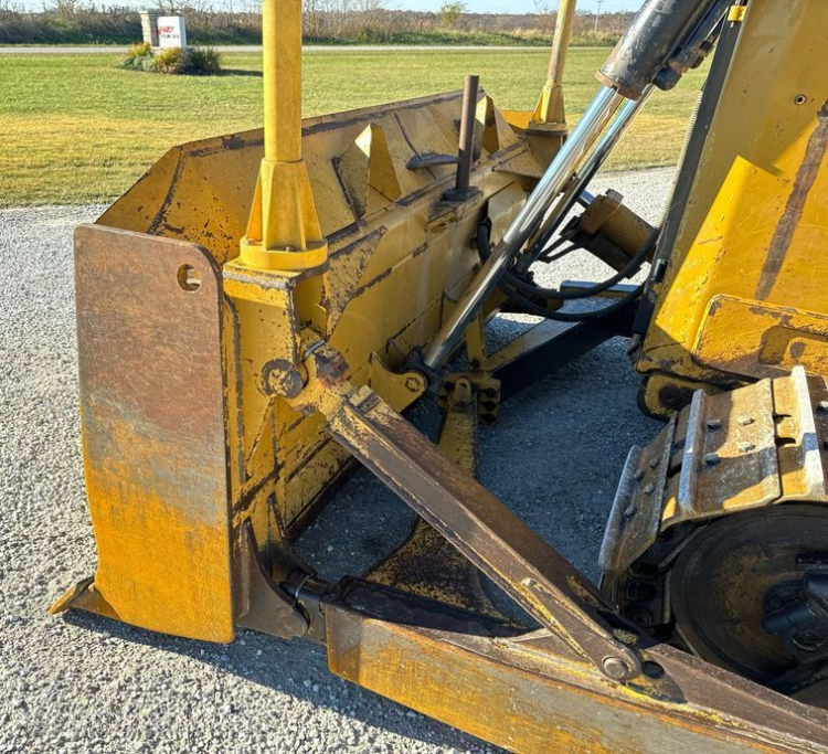 2011 Caterpillar D6T XL dozer - Image 10